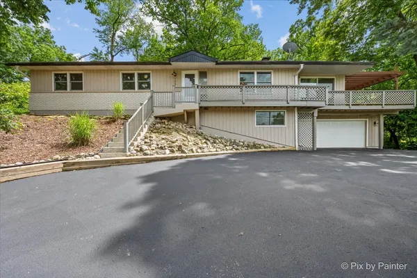 $635,000 | 109 Wood Drive, Algonquin, IL 60102