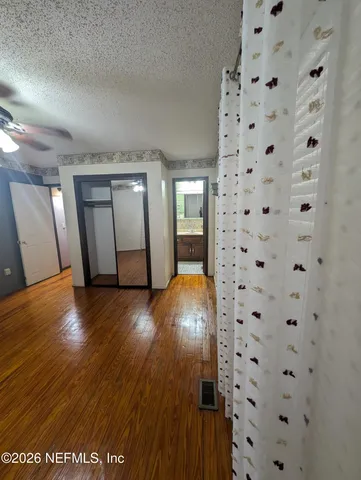 $1,000 | 183 Sherman Dr Circle, Unit A, Interlachen, FL 32148