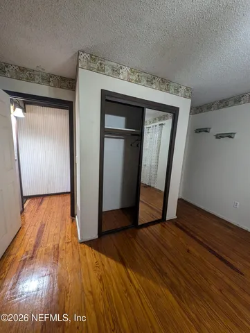 $1,000 | 183 Sherman Dr Circle, Unit A, Interlachen, FL 32148