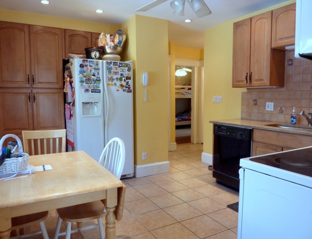 39 Davis Road Belmont, MA 02478 - Photo 8 of 21 Gallery Image 8