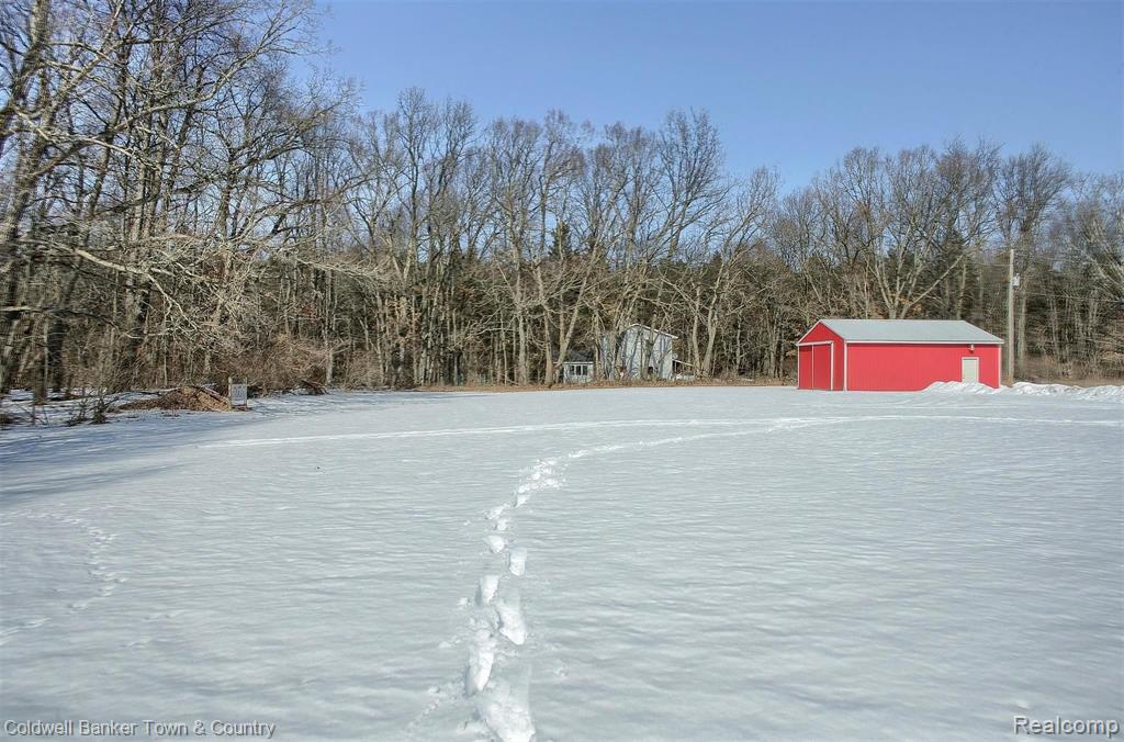 10227 White Road Linden, MI 48451 - Photo 33 of 43