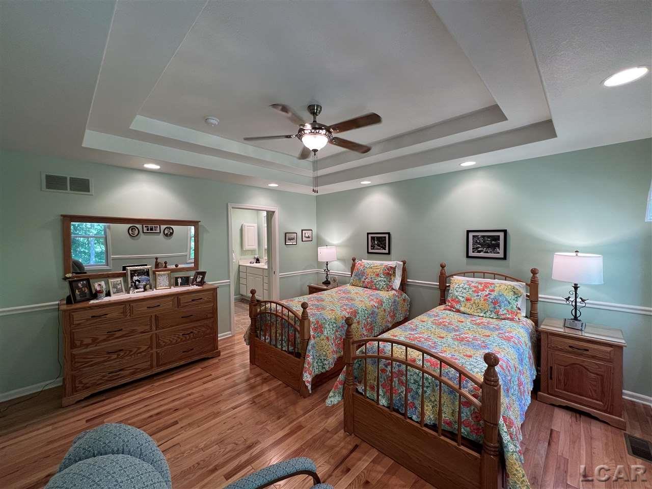 1623 Rivers Edge Court Adrian, MI 49221 - Photo 15 of 40 50079605-14.JPG