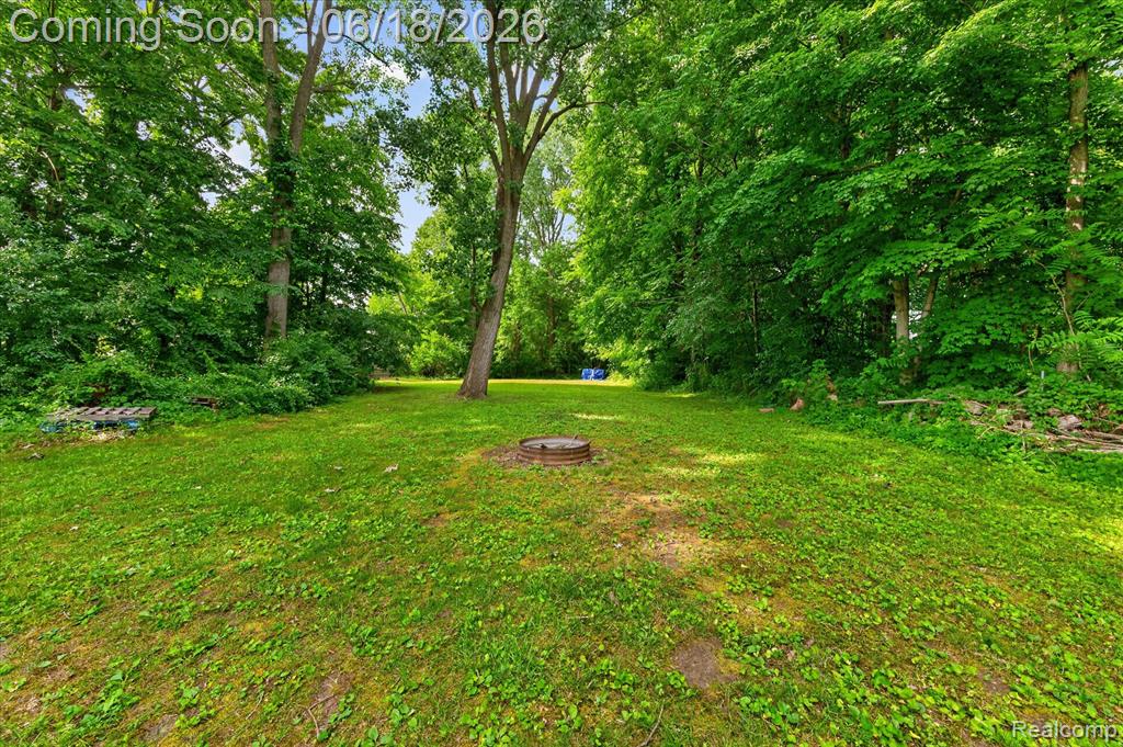 44850 Ecorse Road Belleville, MI 48111 - Photo 32 of 36