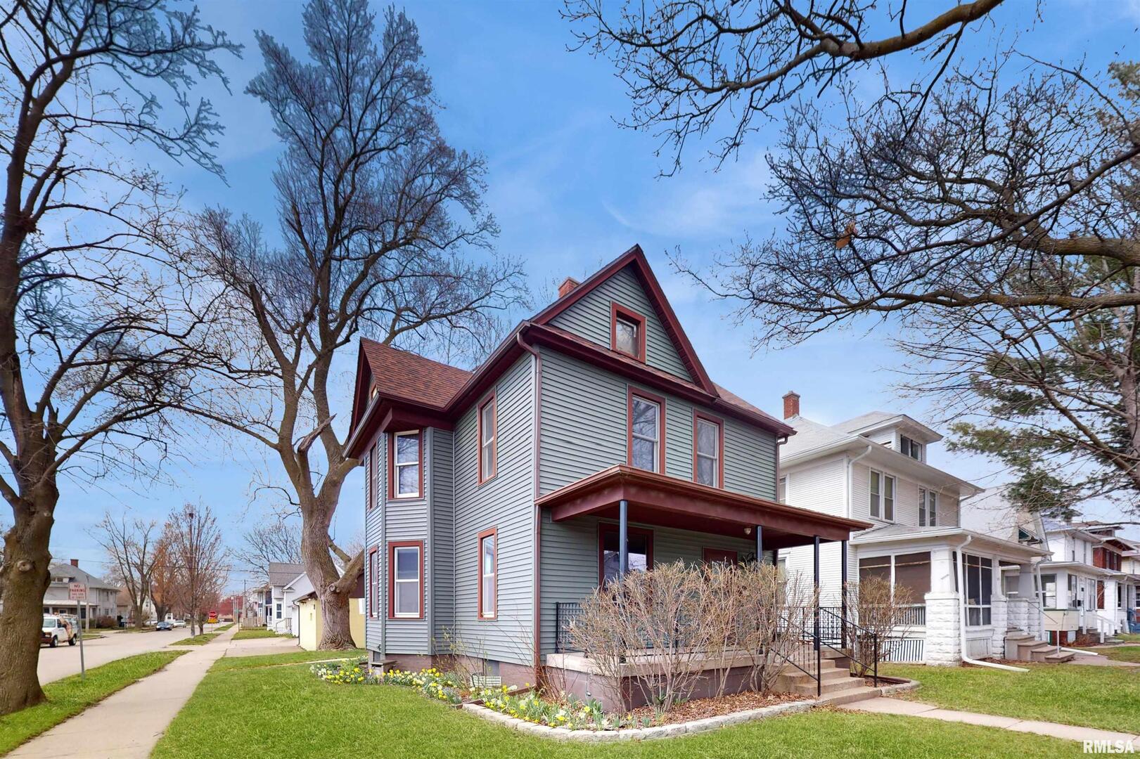 1925 15th Street, Unit A Moline, IL 61265 - Photo 4 of 31 Gallery Image 4