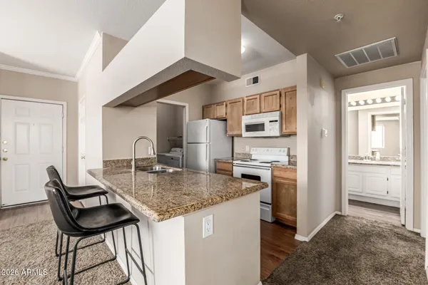 $184,900 | 5401 East Van Buren Street, Unit 2032, Phoenix, AZ 85008