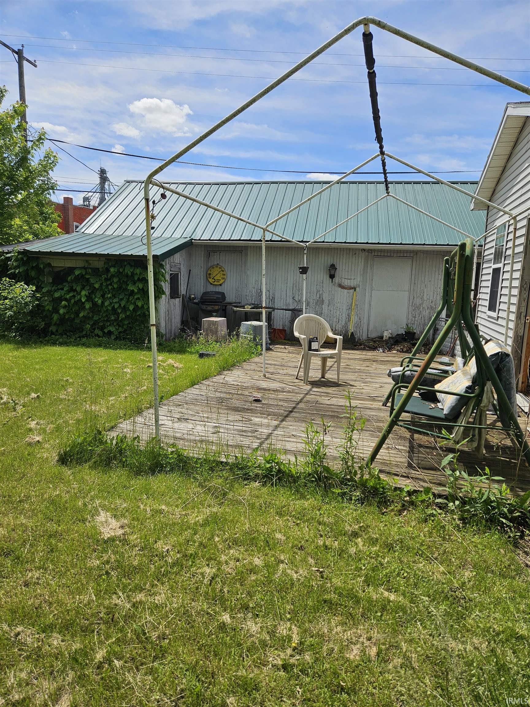 115 High Street Geneva, IN 46740 - Photo 2 of 17