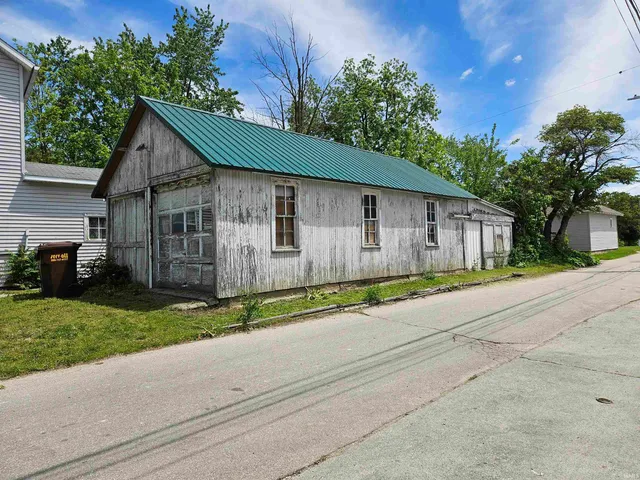 $142,900 | 115 High Street, Geneva, IN 46740