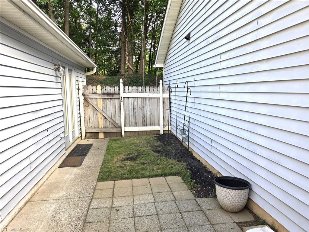 5969 Old Plank Road Winston-Salem, NC 27106 - Photo 15 of 20 Private patio