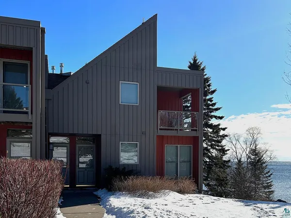 $325,000 | 40 Surfside Drive, Unit 10D, Tofte, MN 55615