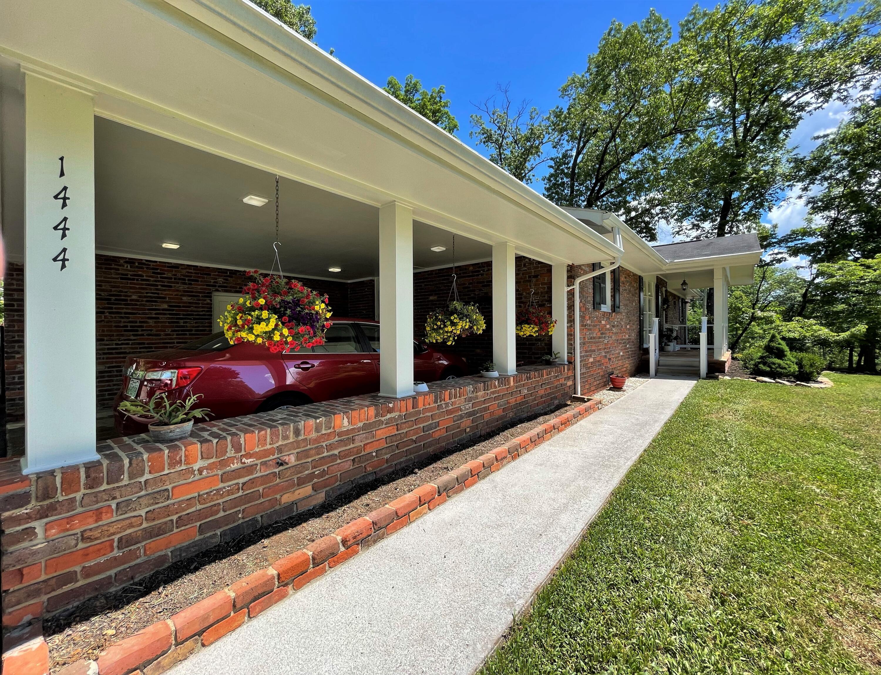 1444 Golf Course Road Newport, TN 37821 - Photo 4 of 32 3a