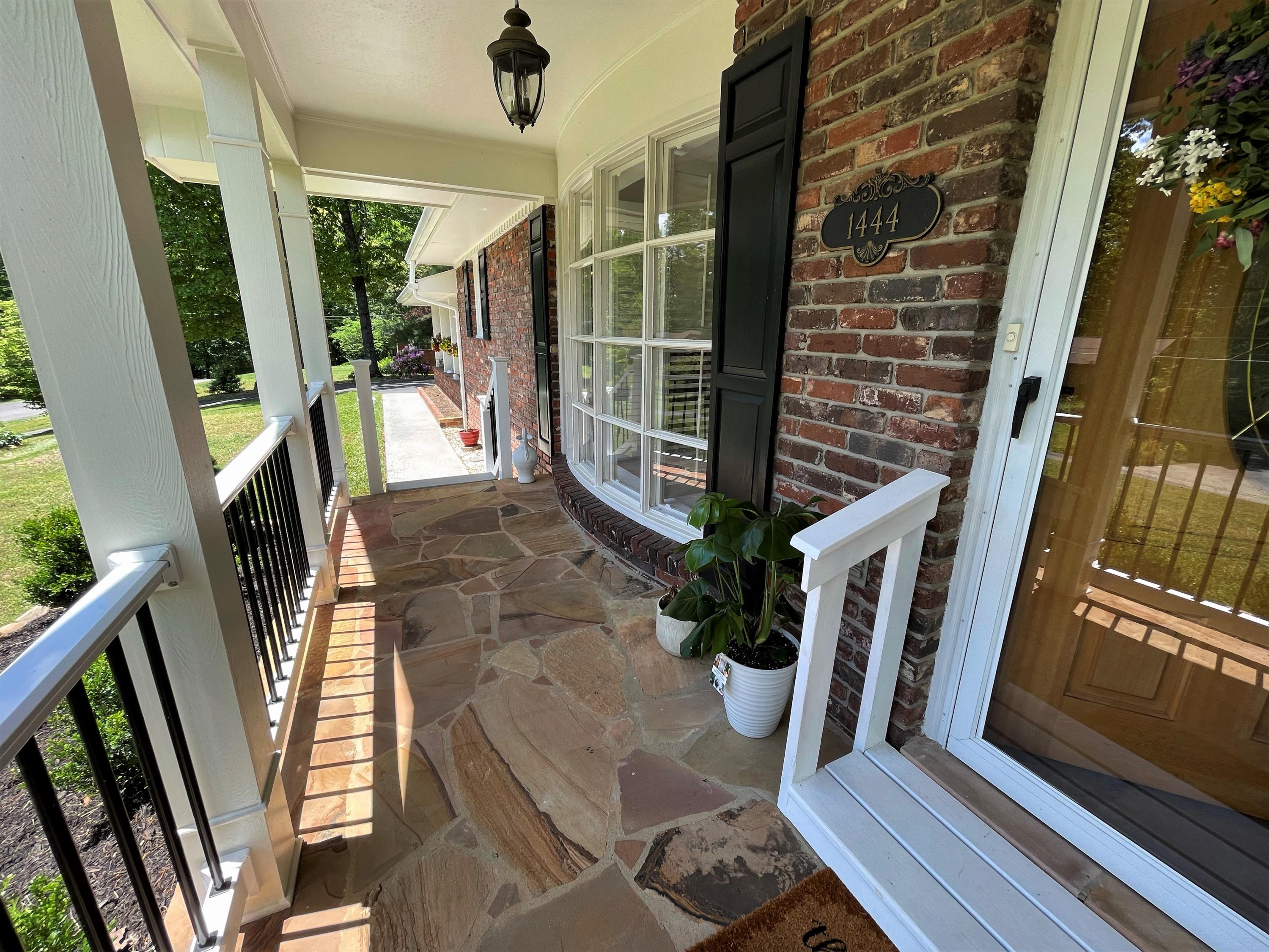 1444 Golf Course Road Newport, TN 37821 - Photo 5 of 32 4