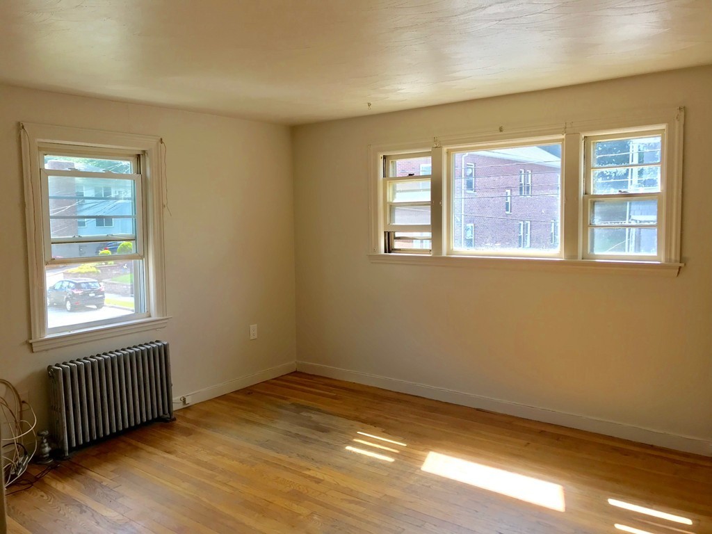 10-12 Nathan Road Waltham, MA 02453 - Photo 6 of 12 Gallery Image 6