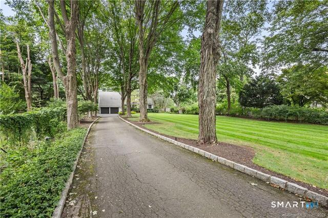 222 Compo Road South Westport, CT 06880 - Photo 2 of 38