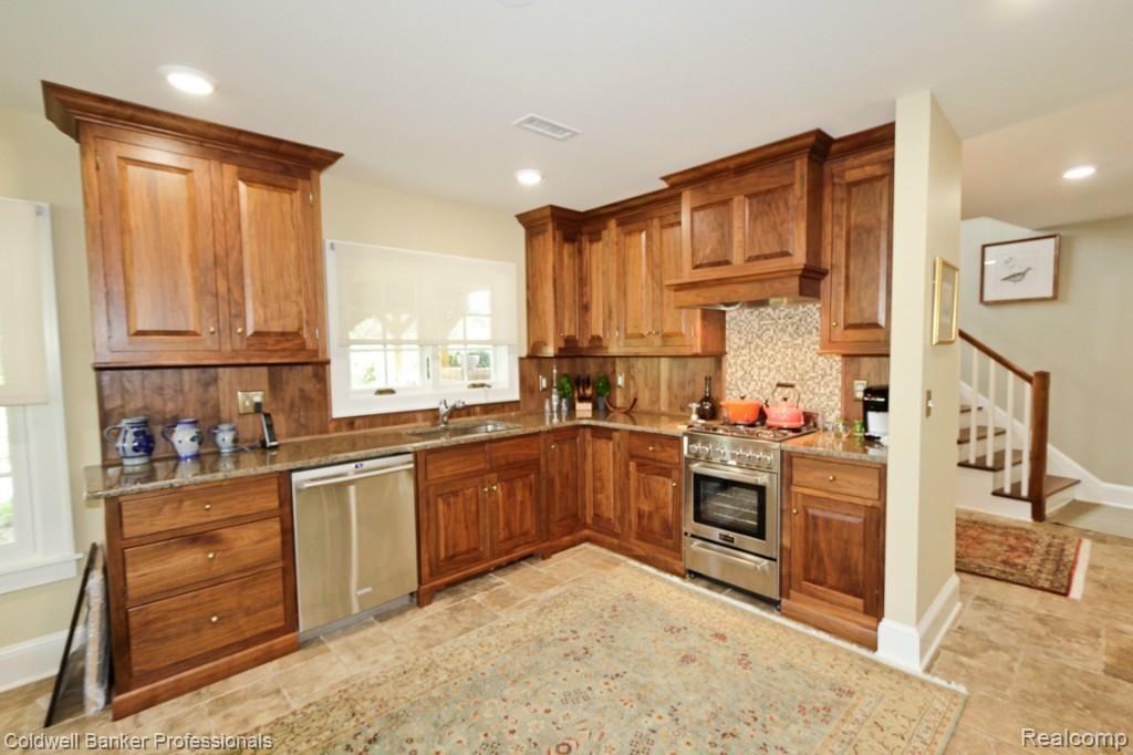 9480 Sashabaw Road Clarkston, MI 48348 - Photo 39 of 74 Dana Clarkston (40 of 88).jpg