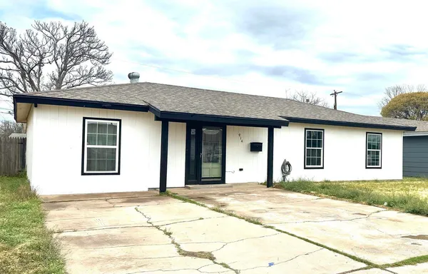 $119,500 | 914 West 25th Street, Plainview, TX 79072