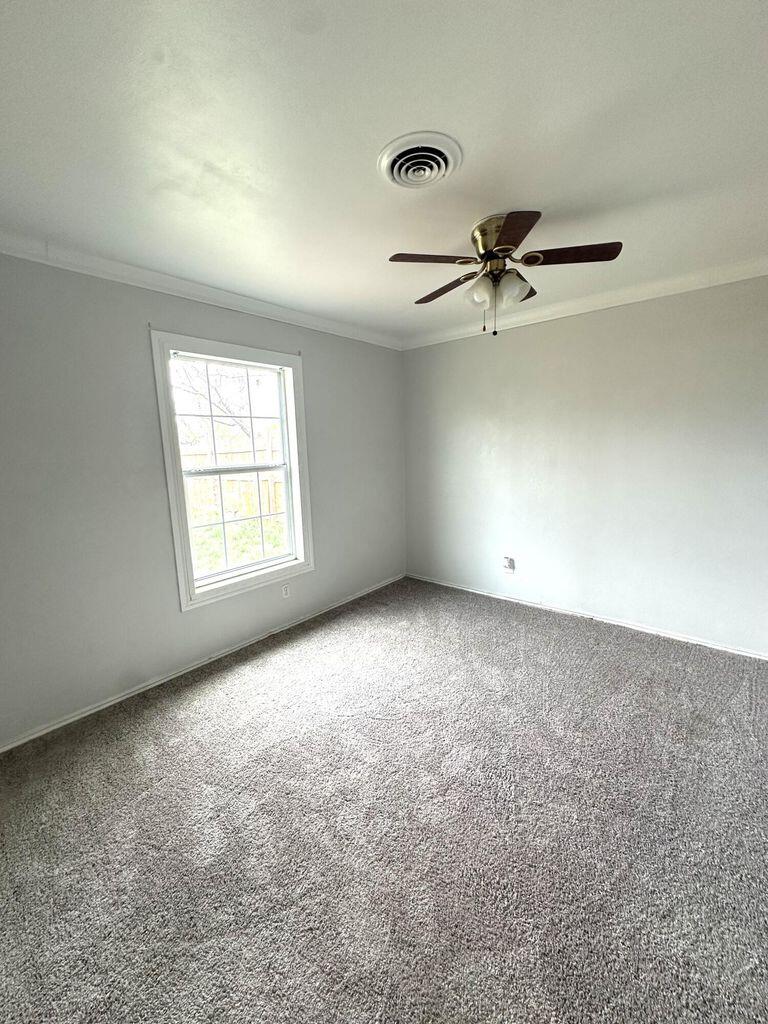 914 West 25th Street Plainview, TX 79072 - Photo 8 of 12 8