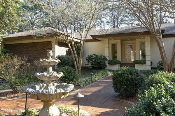 $2,475,000 | 5 Clubhouse Drive, Pinehurst, NC 28374