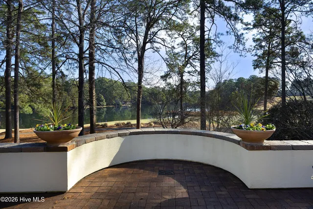 $2,475,000 | 5 Clubhouse Drive, Pinehurst, NC 28374