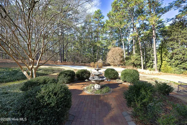 $2,475,000 | 5 Clubhouse Drive, Pinehurst, NC 28374