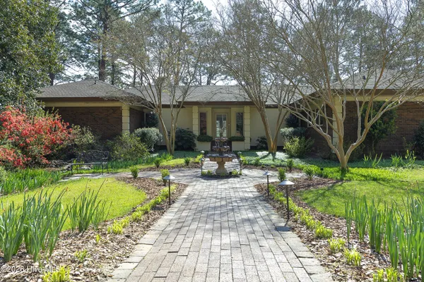 $2,475,000 | 5 Clubhouse Drive, Pinehurst, NC 28374
