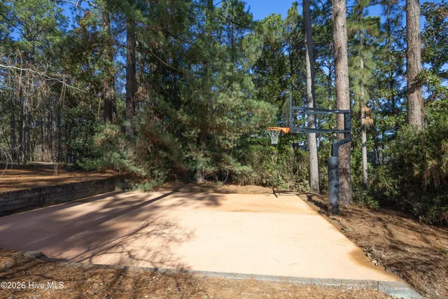 $2,475,000 | 5 Clubhouse Drive, Pinehurst, NC 28374