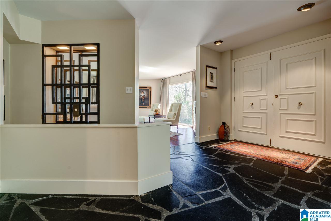 3344 Woodridge Road North Birmingham, AL 35223 - Photo 3 of 50