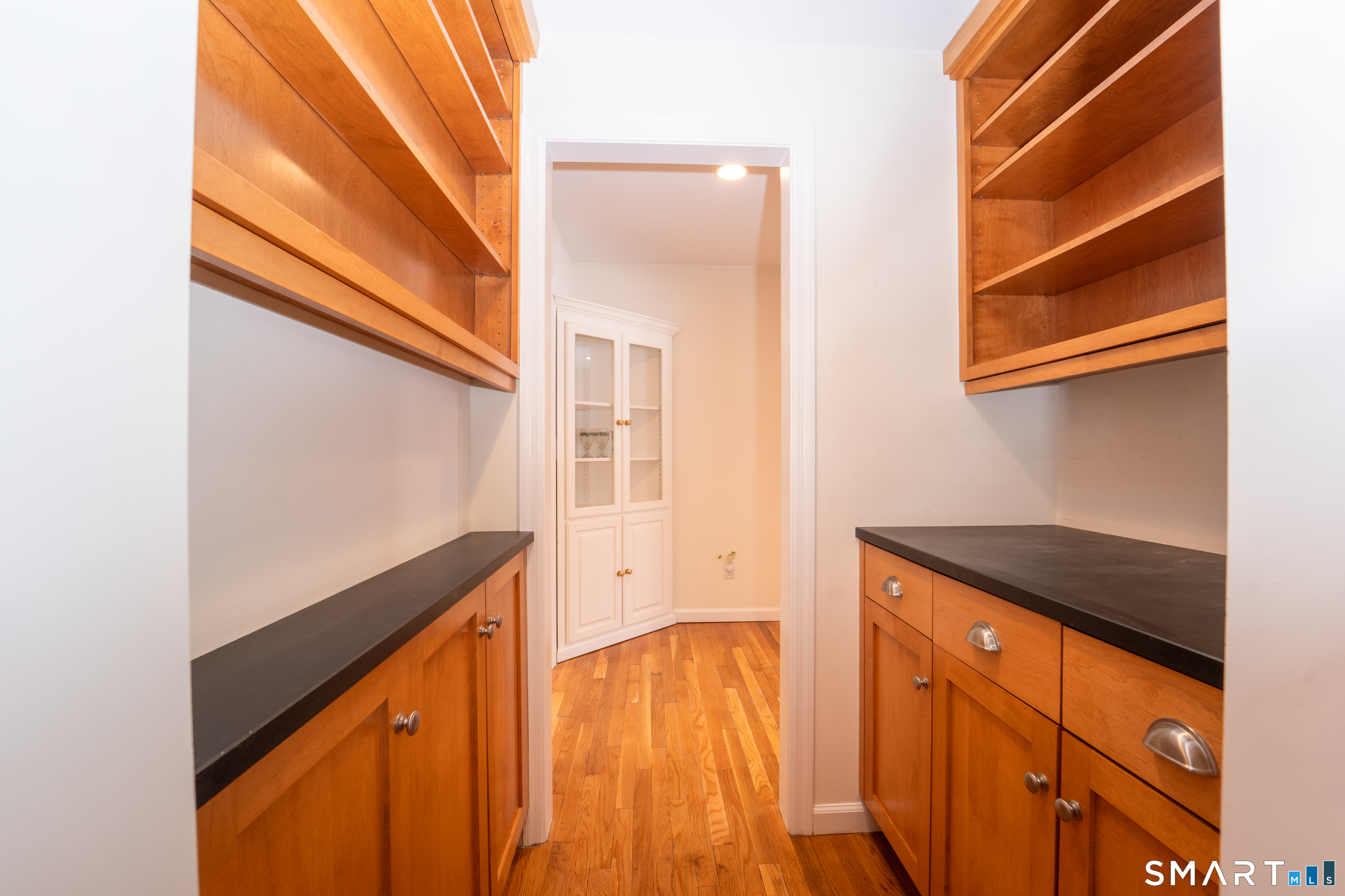 160 Rock Rimmon Road Stamford, CT 06903 - Photo 12 of 32