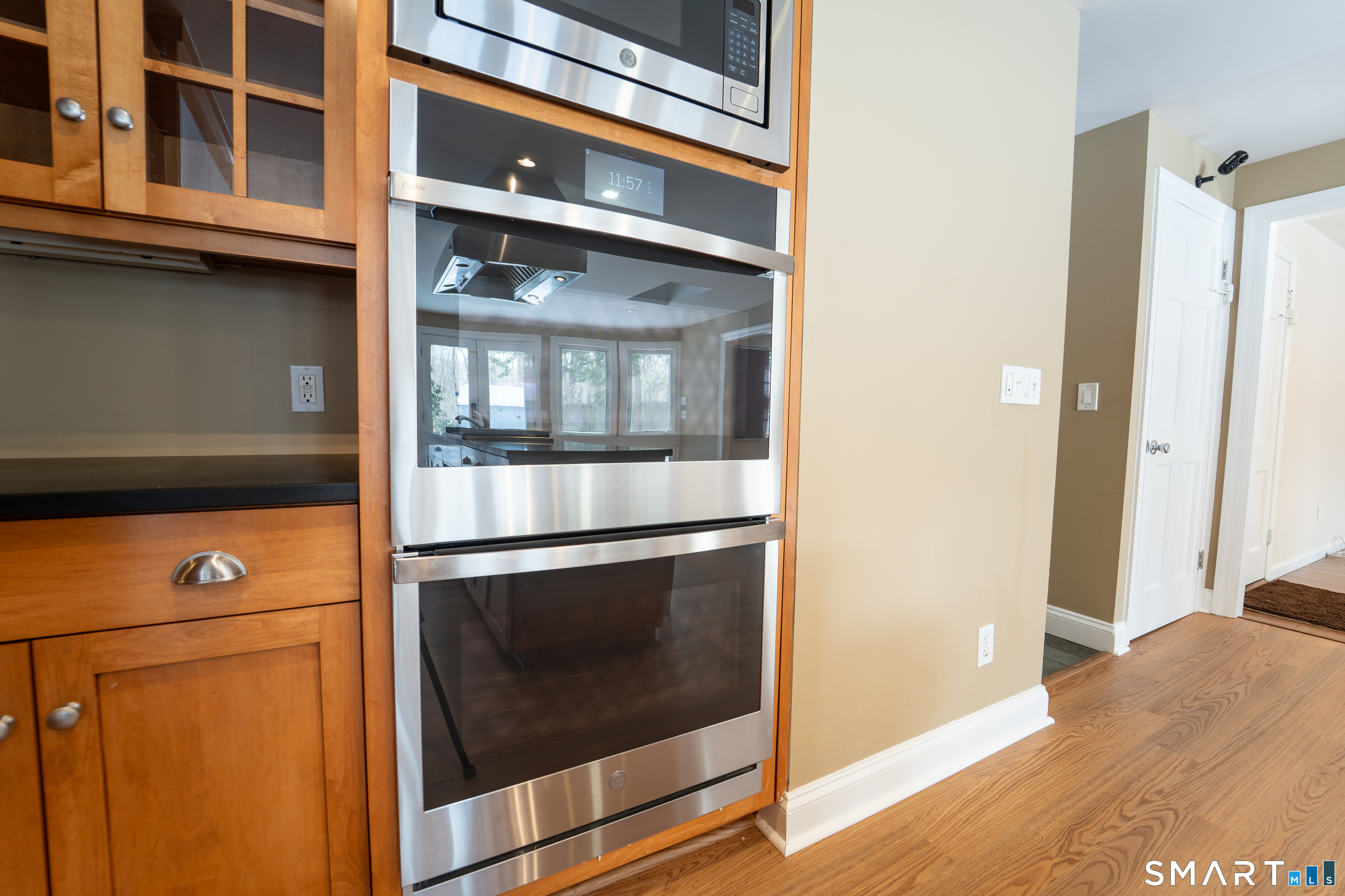 160 Rock Rimmon Road Stamford, CT 06903 - Photo 10 of 32