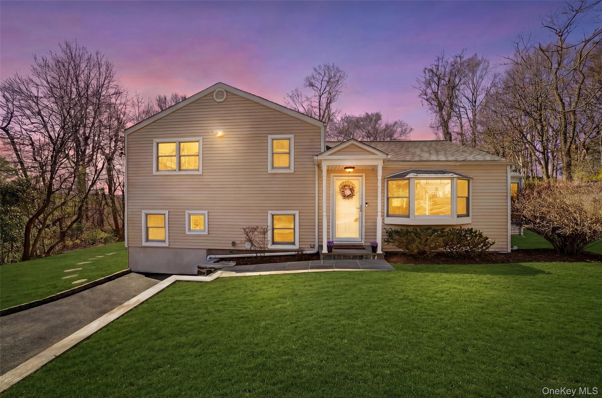 9 Ridge Road Cortlandt Manor, NY 10567 - Photo 2 of 47 Twilight view of home
