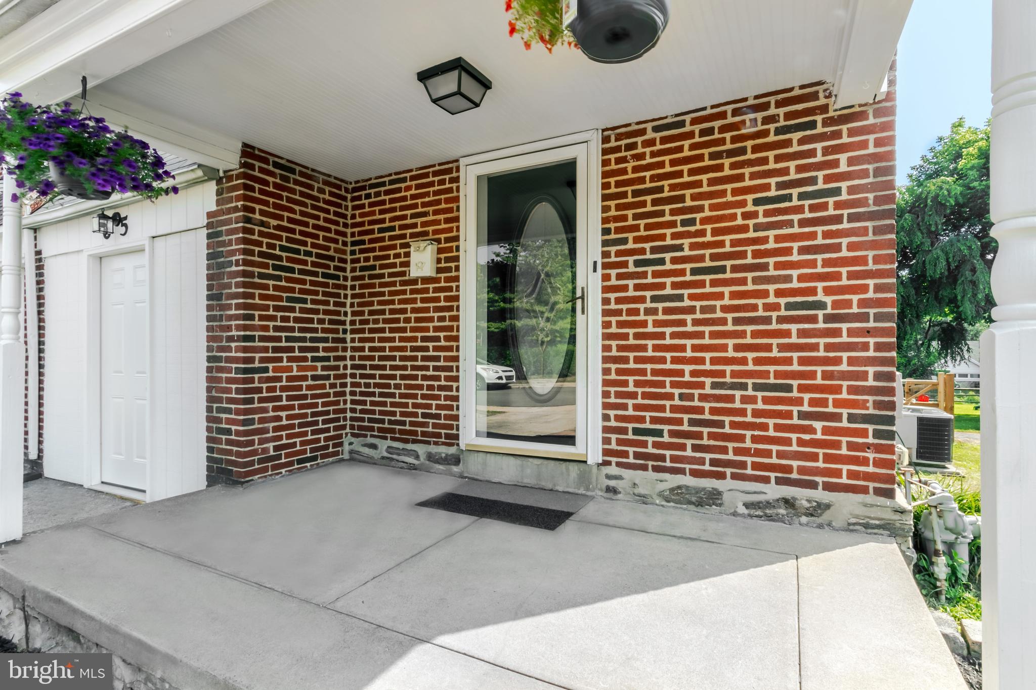 65 Woodbine Road Havertown, PA 19083 - Photo 2 of 22