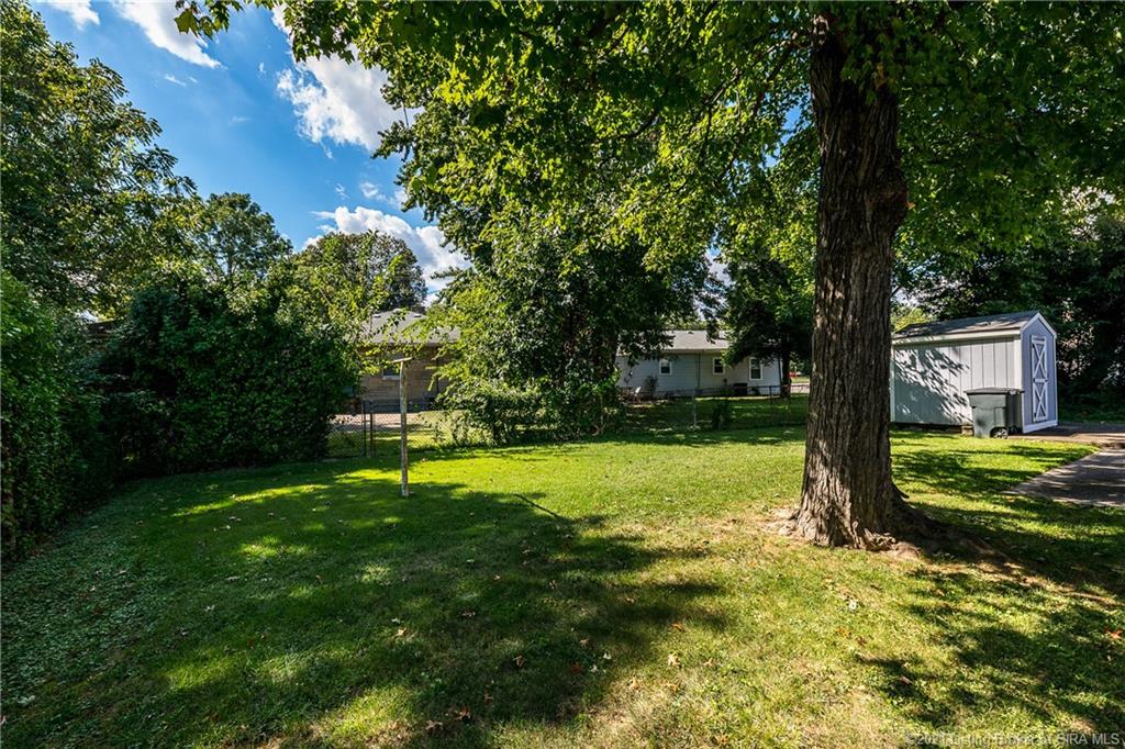 1623 Slate Run Road New Albany, IN 47150 - Photo 8 of 31 Gallery Image 8