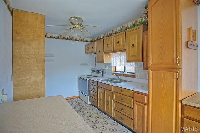 $319,000 | 1153 Red Fox Road, Climax Springs, MO 65324