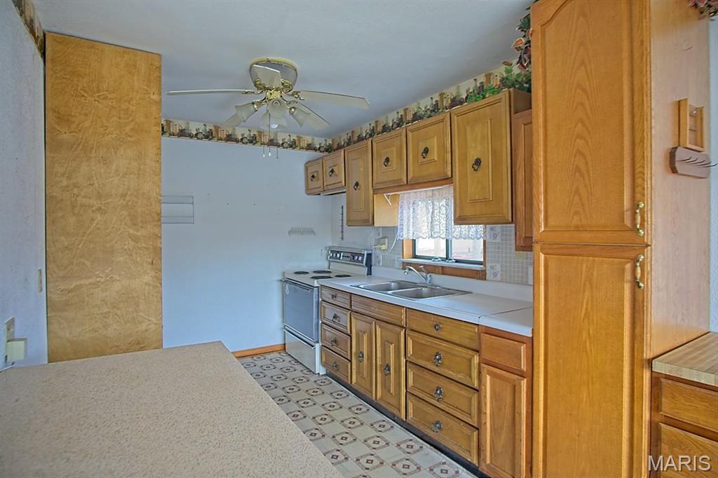 1153 Red Fox Road Climax Springs, MO 65324 - Photo 13 of 24