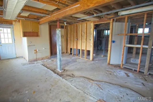 $319,000 | 1153 Red Fox Road, Climax Springs, MO 65324