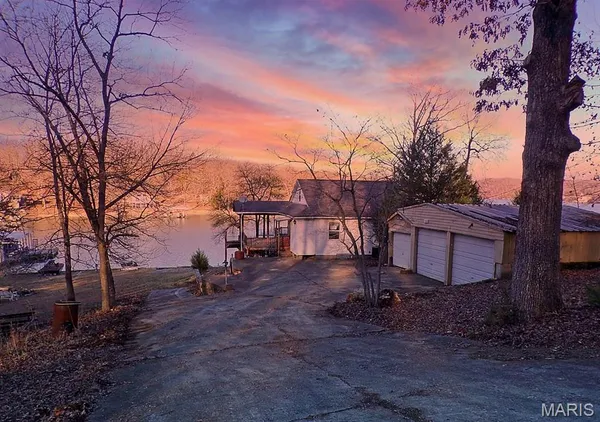 $299,000 | 1153 Red Fox Road, Climax Springs, MO 65324