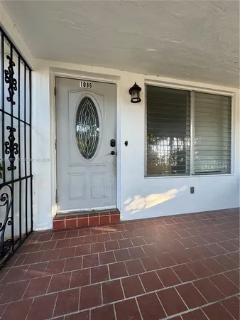 $2,200 | 1086 Northwest 110th Street, Unit 1, Miami, FL 33168