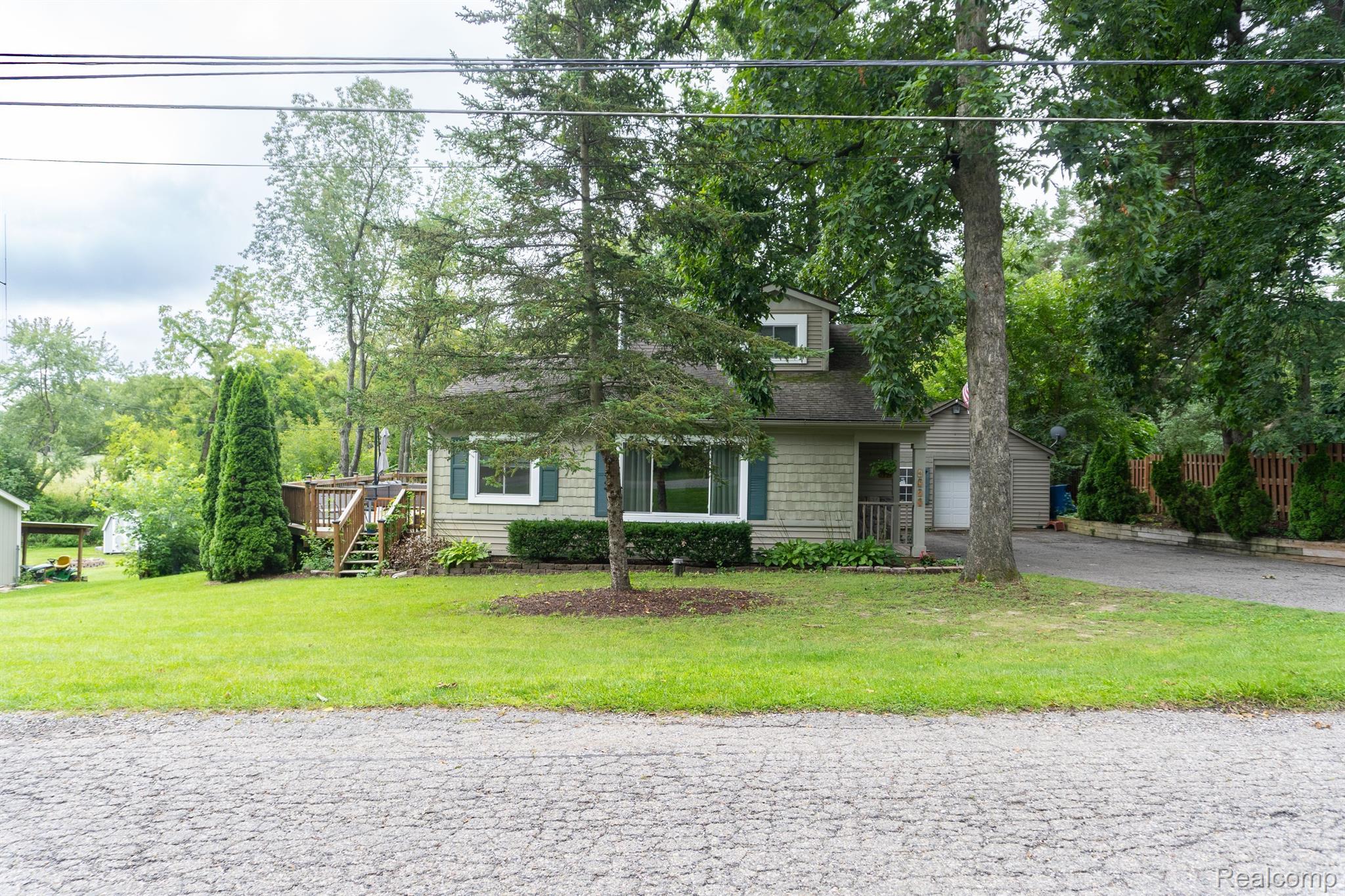 4080 England Beach Road White Lake, MI 48383 - Photo 26 of 59 Gallery Image 26