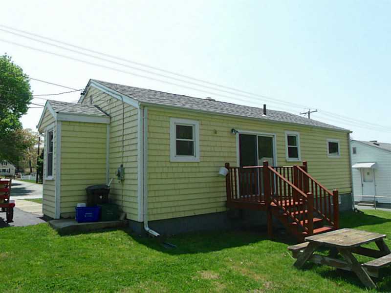 90 Hambly Road Tiverton, RI 02878 - Photo 16 of 16 Exterior Back.