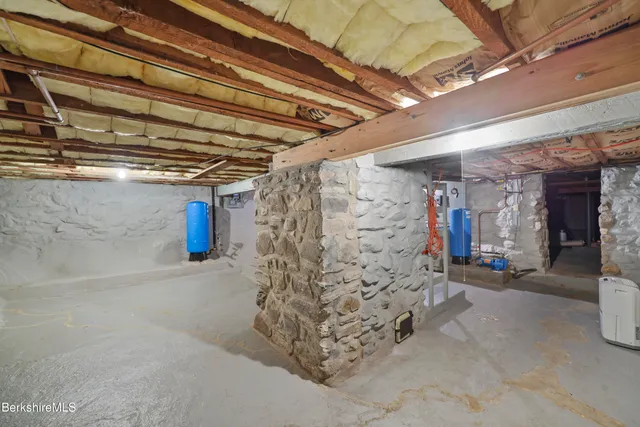 $850,000 | 138 Hillsdale Road, Egremont, MA 01230