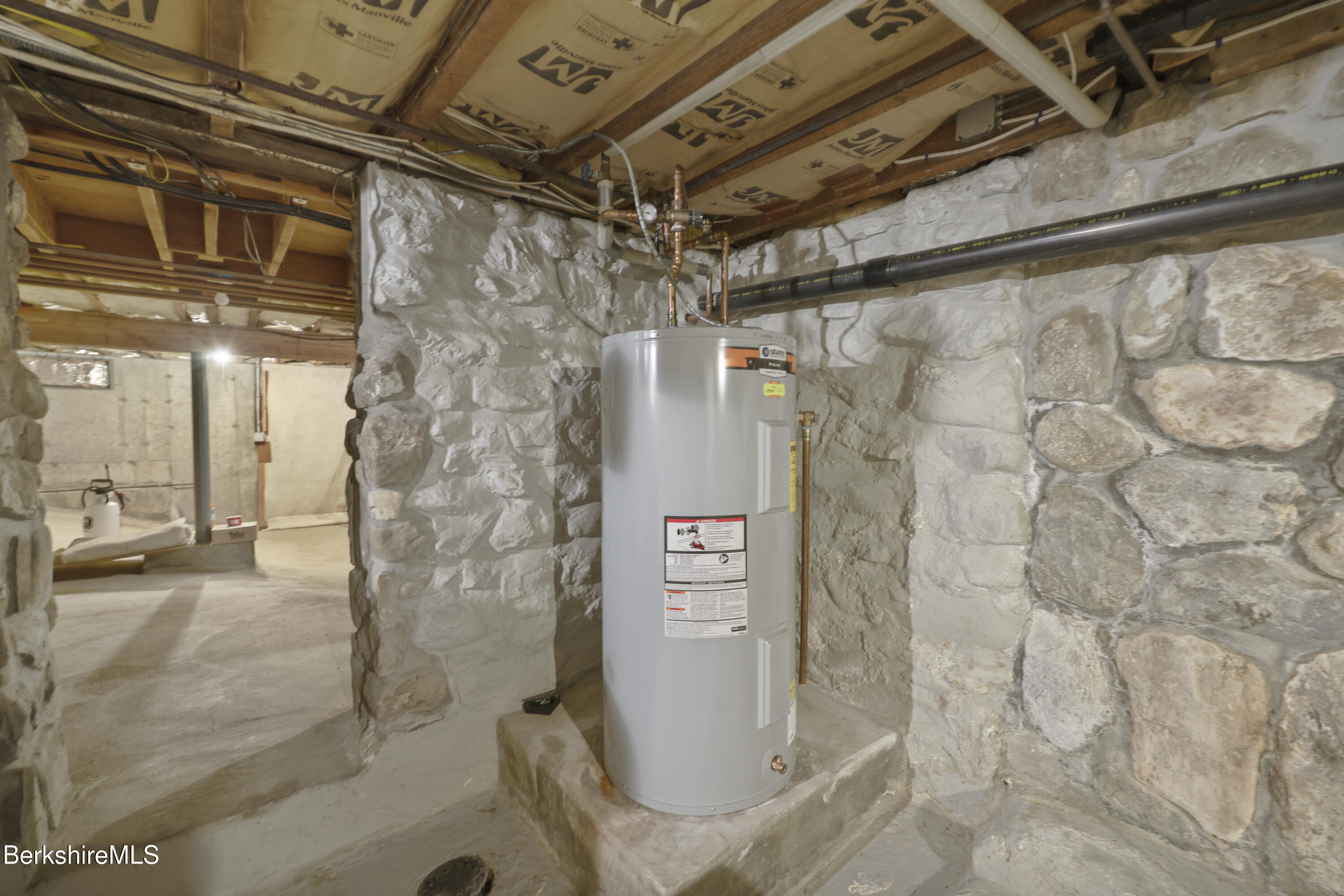 138 Hillsdale Road Egremont, MA 01230 - Photo 21 of 29 230 Lower Level