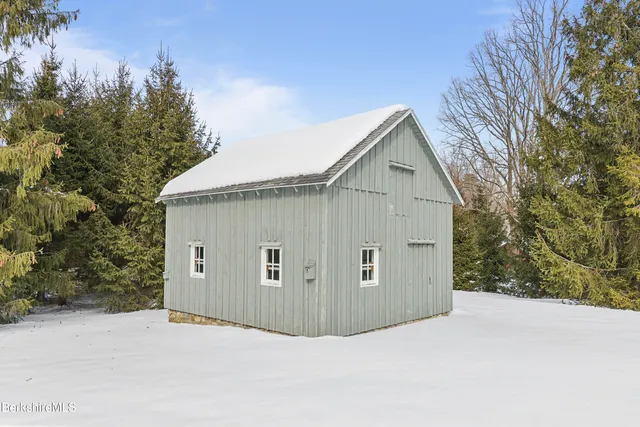 $850,000 | 138 Hillsdale Road, Egremont, MA 01230