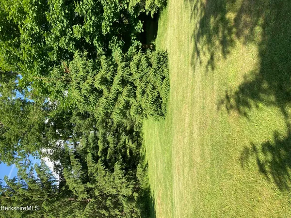 $850,000 | 138 Hillsdale Road, Egremont, MA 01230