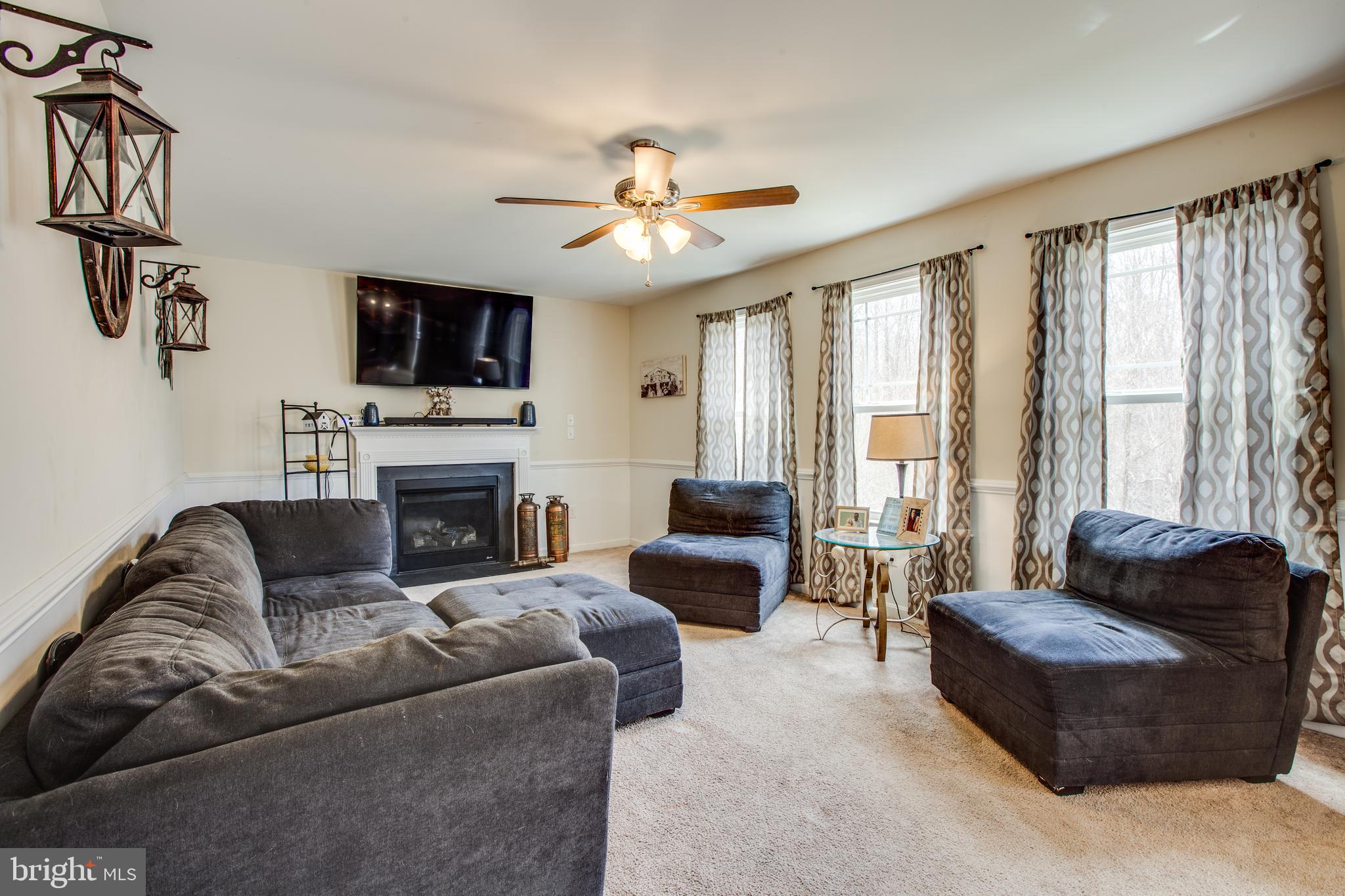 9060 Basil Road King George, VA 22485 - Photo 6 of 53 Family Room off Kitchen w/Several Windows