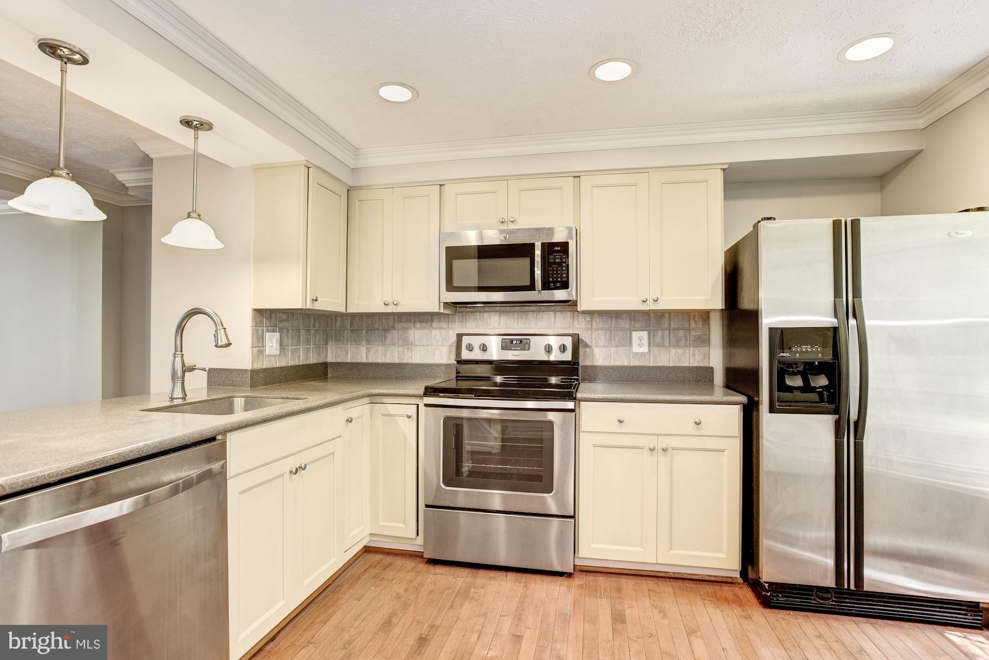 1646 Fieldthorn Drive Reston, VA 20194 - Photo 15 of 44