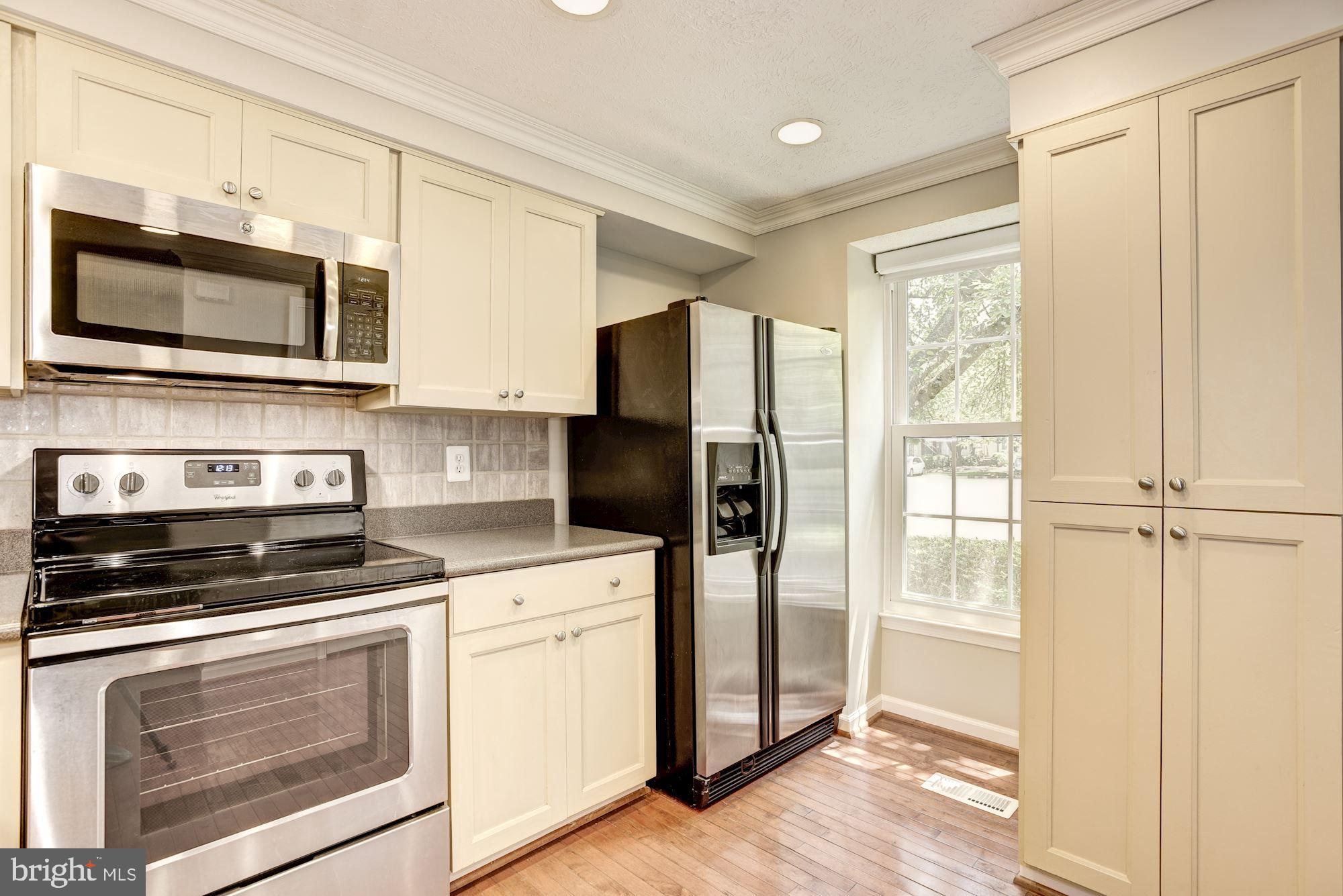 1646 Fieldthorn Drive Reston, VA 20194 - Photo 17 of 44