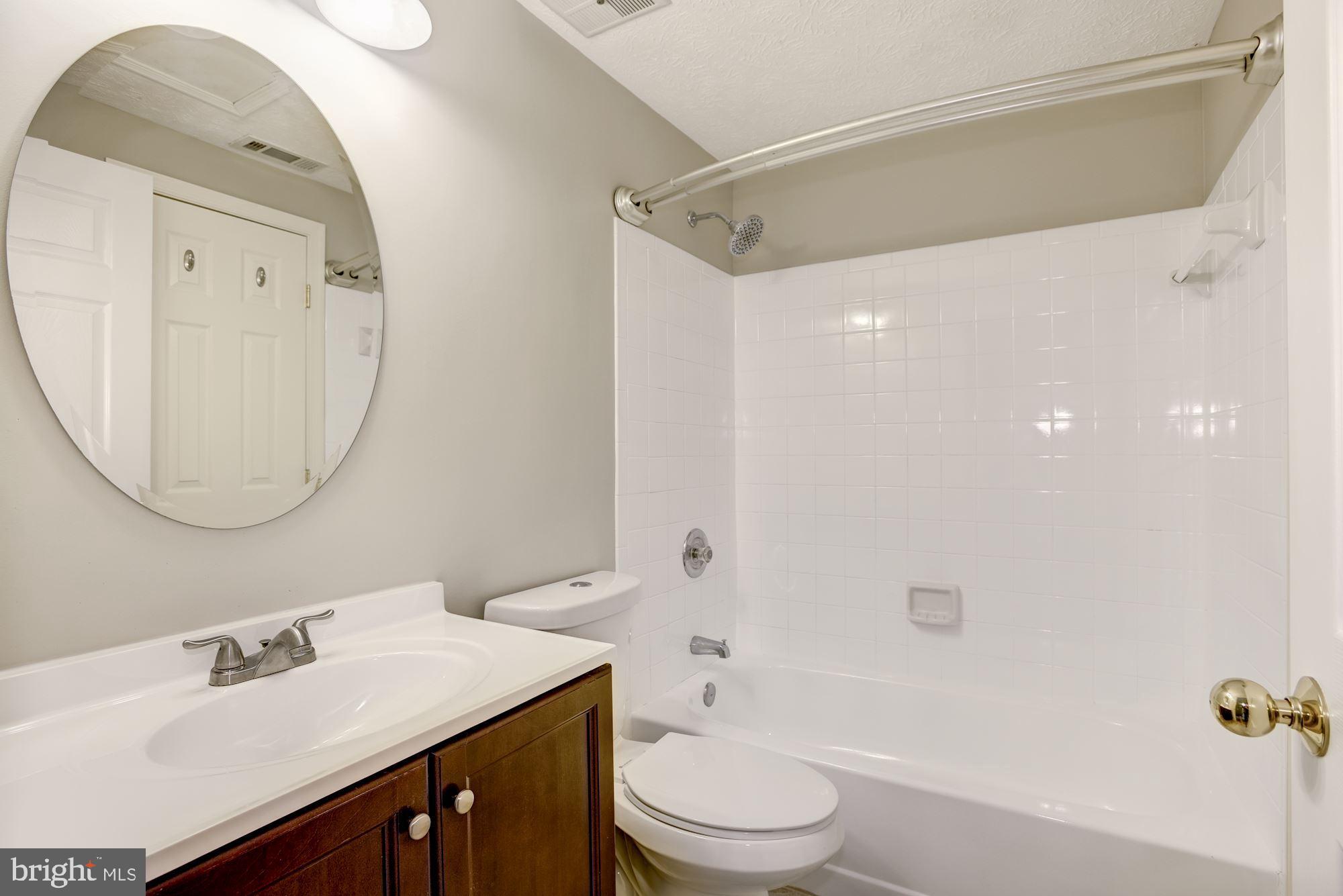 1646 Fieldthorn Drive Reston, VA 20194 - Photo 26 of 44