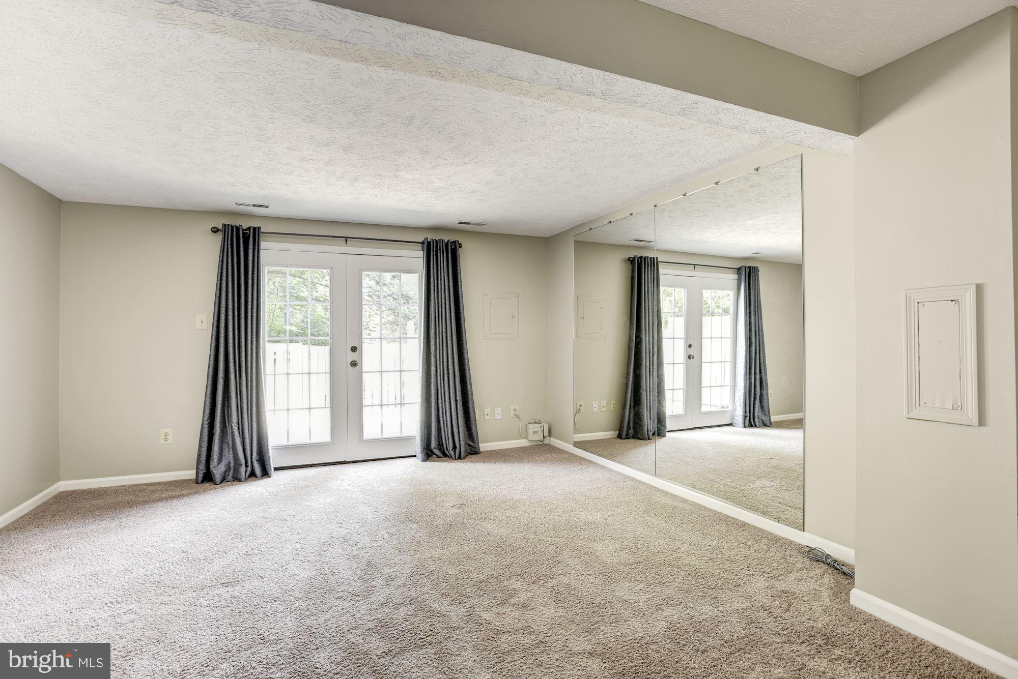 1646 Fieldthorn Drive Reston, VA 20194 - Photo 33 of 44