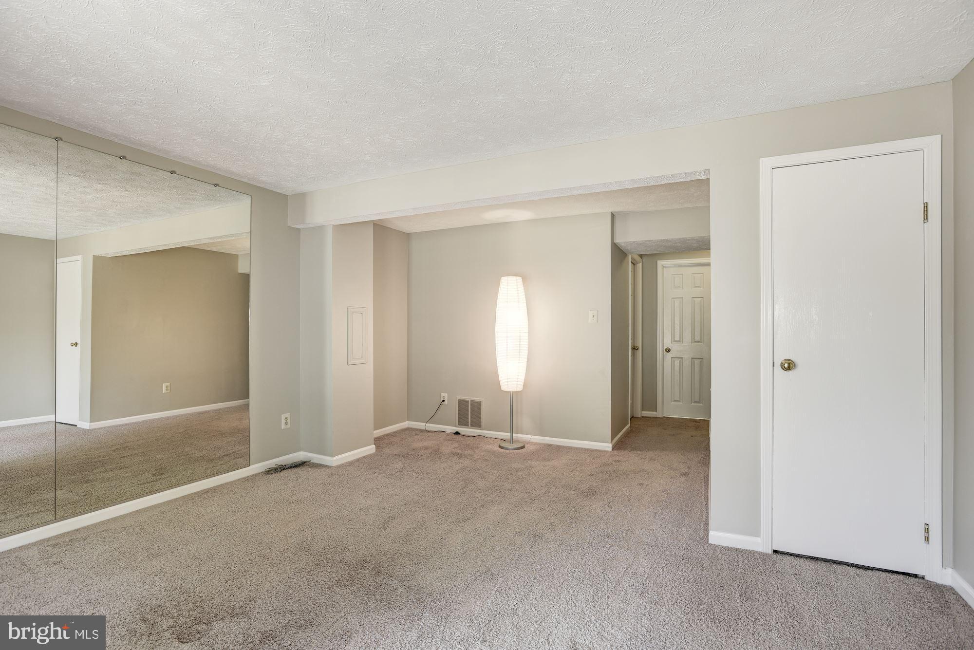 1646 Fieldthorn Drive Reston, VA 20194 - Photo 35 of 44