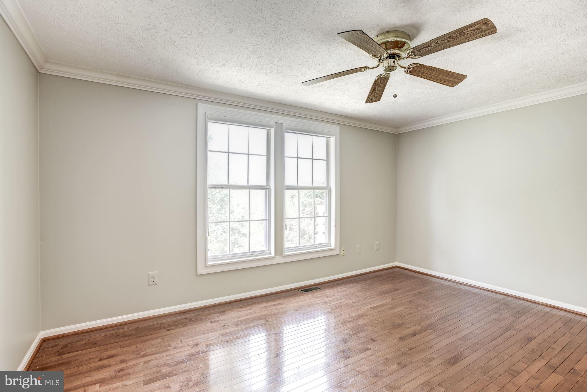 1646 Fieldthorn Drive Reston, VA 20194 - Photo 10 of 44