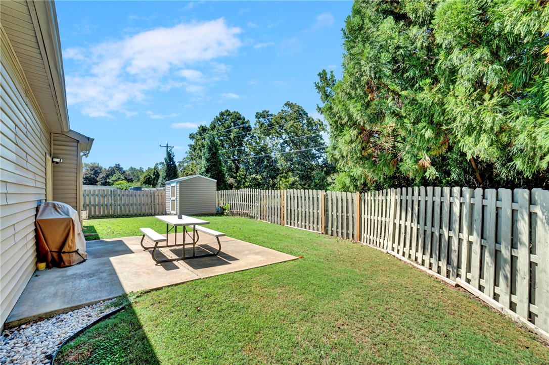 100 Amherst Way Easley, SC 29642 - Photo 37 of 45